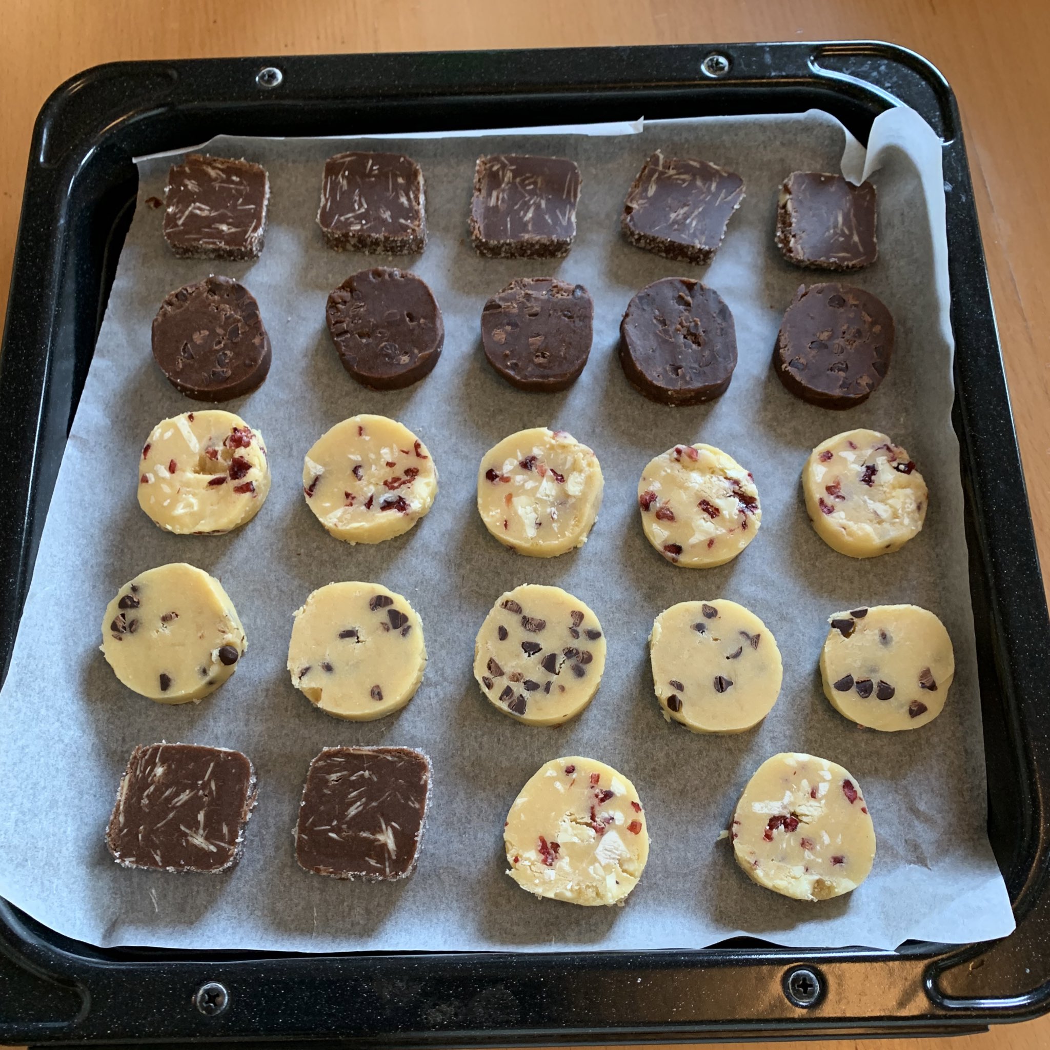 あつみ アイスボックスクッキー焼く前 アーモンド ダブルチョコチップ クランベリー Amp ホワイトチョコ チョコチップ 子供のおやつ T Co Y2wauhltxf Twitter