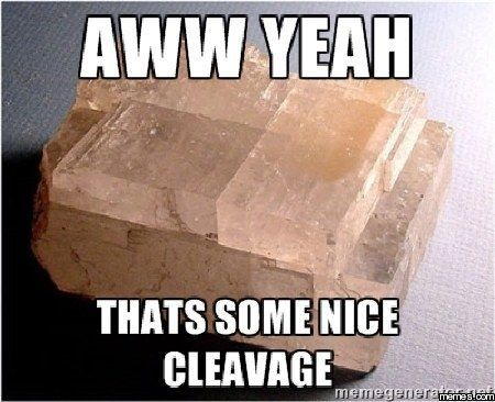 waymarpaday's tweet photo. Fun facts:
Did you know that Halite, also called rock salt (sodium chloride – NaCl), has a salty taste – this is where we get our table salt?
#GeologyRocks #CE13 @ENQuiogue https://t.co/BQmmlx2rV5