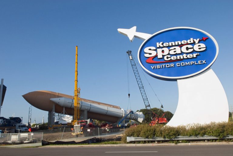 Rev_Embarque's tweet image. NASA Kennedy Space fecha para combater COVID-19
revistaembarque.com/radar/nasa-ken…

#NASASolarWeek #COVID19