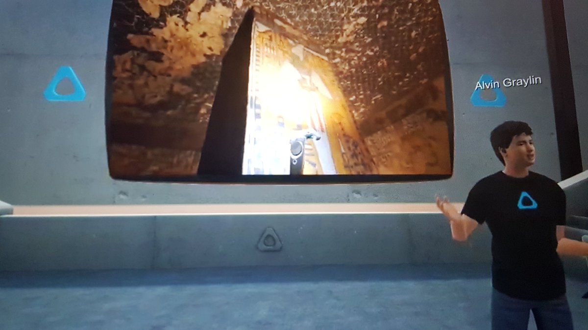 CCCC_9999's tweet image. Attending V²EC 2020 in #VR while respecting social distancing in real life. Great presentation by @AGraylin about a Boundless Future. #V2EC2020