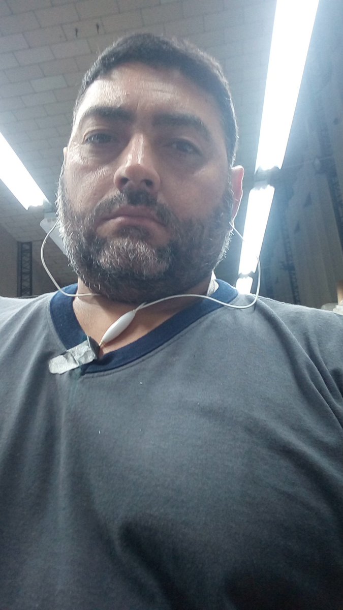 javicarp1974's tweet photo. Solito, Solari escuchándolos como siempre desde barracas #CementerioParanormal @AlexiiisBanfie1 @davidhporres  @hectorlocutor @MayMartorelli https://t.co/pxpKB2f2hn
