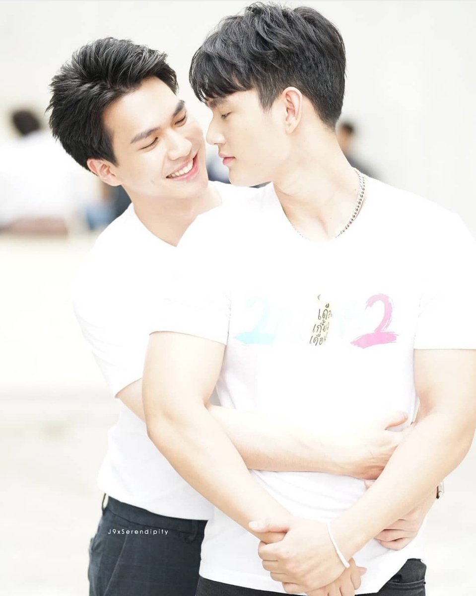 KpopKdramaBL's tweet photo. Miss you mommy n daddy 😍😘💕
#forthbeam #phoomdome https://t.co/dXFzGDJoDC