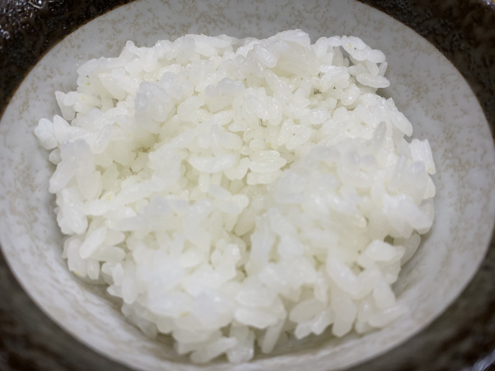 ぴっと 押上 克芳 横綱ヒレカツ定食 画像じゃ分かりにくいけど微かにわかる程度にピンクな揚げで柔らかい 分厚いので肉の甘みを強く感じられる 大根 人参 こんにゃくの豚汁とご飯もなかなか美味しい とんかつ屋食べログ3 50以上完全制覇の旅