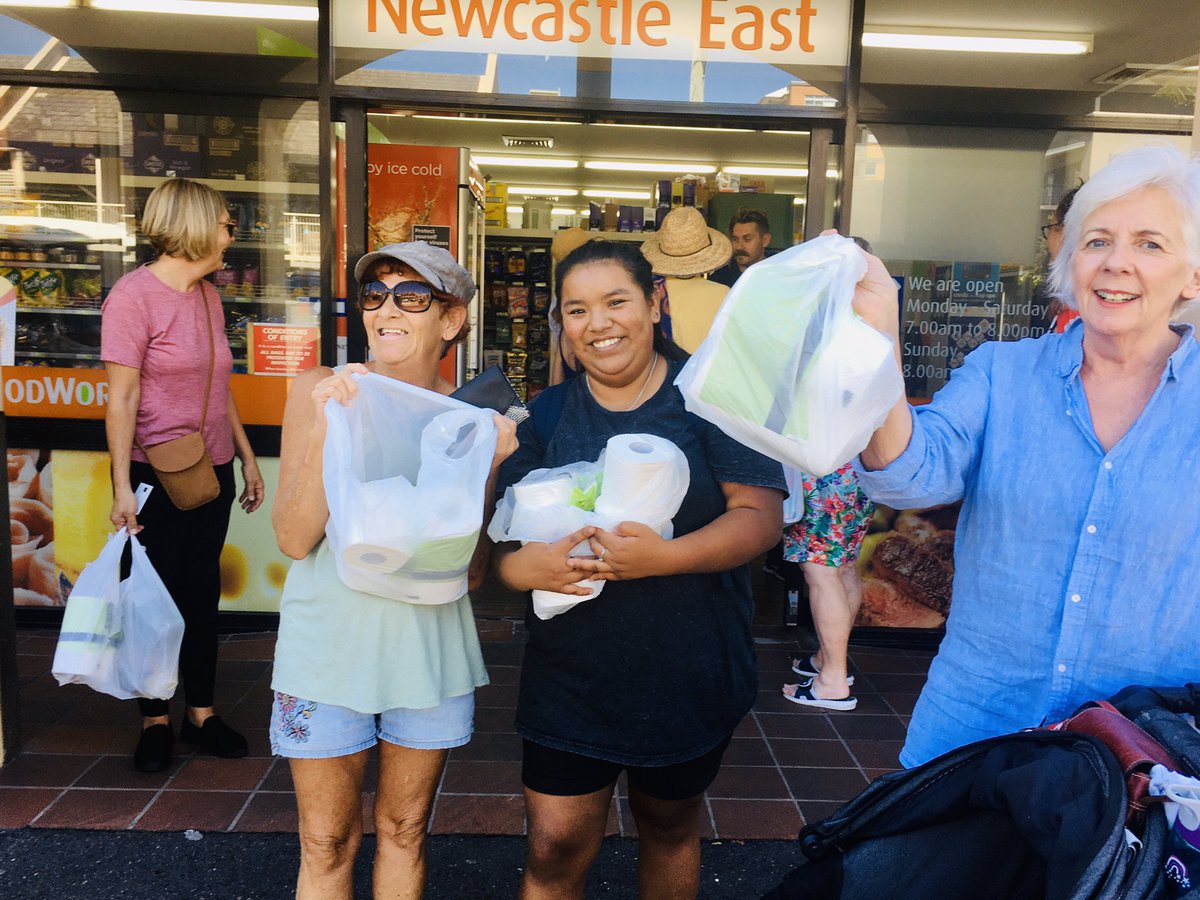 My local ‘family run’ Foodworks just handed out FREE packs of toilet paper to the locals ... how cool is that! #NewcastleEast <a href="/abcnewsNewcstle/">ABC News Newcastle</a> <a href="/newcastleherald/">Newcastle Herald</a>