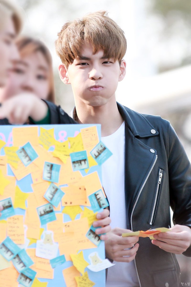 Day6_memory's tweet photo. 160405 미니팬미팅
#Wonpil_memory

아가필... ( ˃̣̣̣̣o˂̣̣̣̣ ) https://t.co/COTOI3kwoy