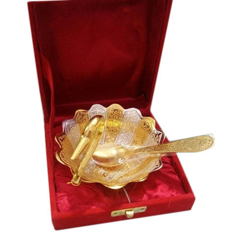 ethnicpip's tweet photo. Corporate professionals understand the importance of gifts very well. It is considered the best ways to impress the clients, customers, as well as the bosses. Here one may not take your emotion into account; here the class matters. Buy Now here https://t.co/xPRk68Qc8a https://t.co/U4Xm4OMe4H