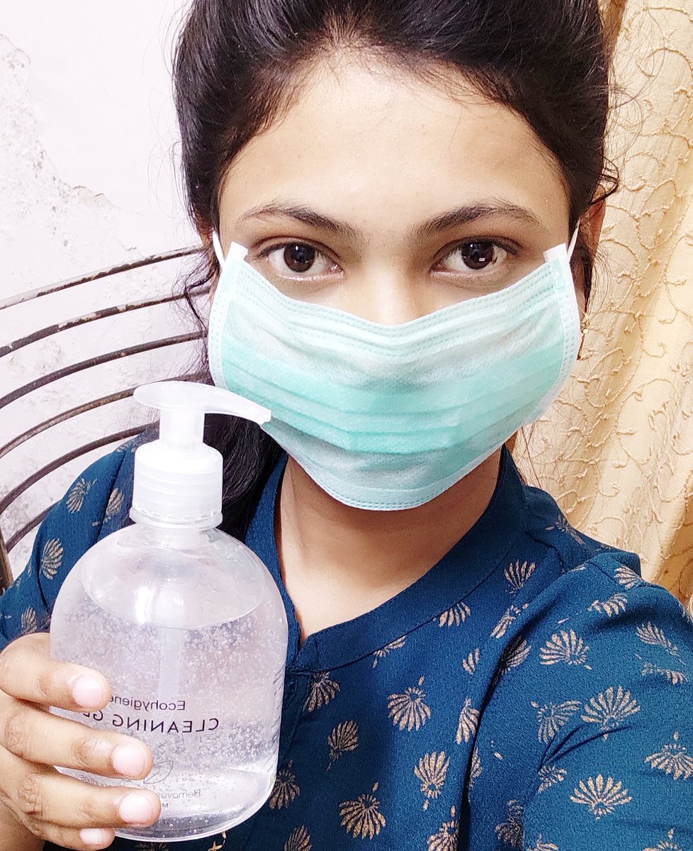 Harshit57775550's tweet photo. Covid 19 is  dangerous virus. You should not take it for grant, and take care of yourself, cover your mouth and nose with a mask and clean your hands every hour either with water or Hand Sanitizer,  Health is most important.
.
.
#covid_19 #dangerous #virus #care #yourself #mouth https://t.co/AclF9ZOEOC