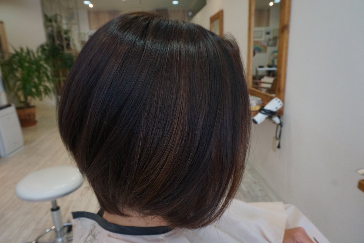 Hairmake Arch A Twitter 作業風景 リタッチ ローライト 5枚 生え際に白髪が多く 色味が抜けやすいのでローライトで引き締めを 町 の 美容室 横浜 都筑区 センター北 まじめ に ていねい な 仕事 ヘアカラー ホイルワーク ローライト 白髪染め スタイル