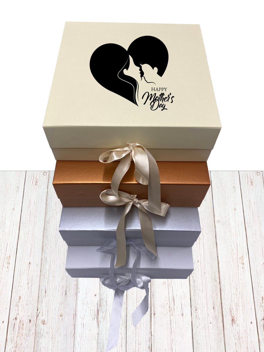 Kingscroft are still open for business as usual at the moment and with Easter &amp; Mother's Day fast approach we have a wide range of beautiful gift boxes available for collection &amp; delivery.💜

#etsy #easter #mothersday #mum #giftbox #gift

tinyurl.com/sd5zr6t