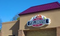 CoachBDW's tweet photo. ➡️➡️Post from yesterday...Picking up lunch from one of my favorite spots in Monroe, locally owned by ULM Alum and friend. #EasyInandEasyOut🚗💨 #EatLocal🍽 #SupportMonroe❤️🙌🏼 https://t.co/S4CkPPDmgs