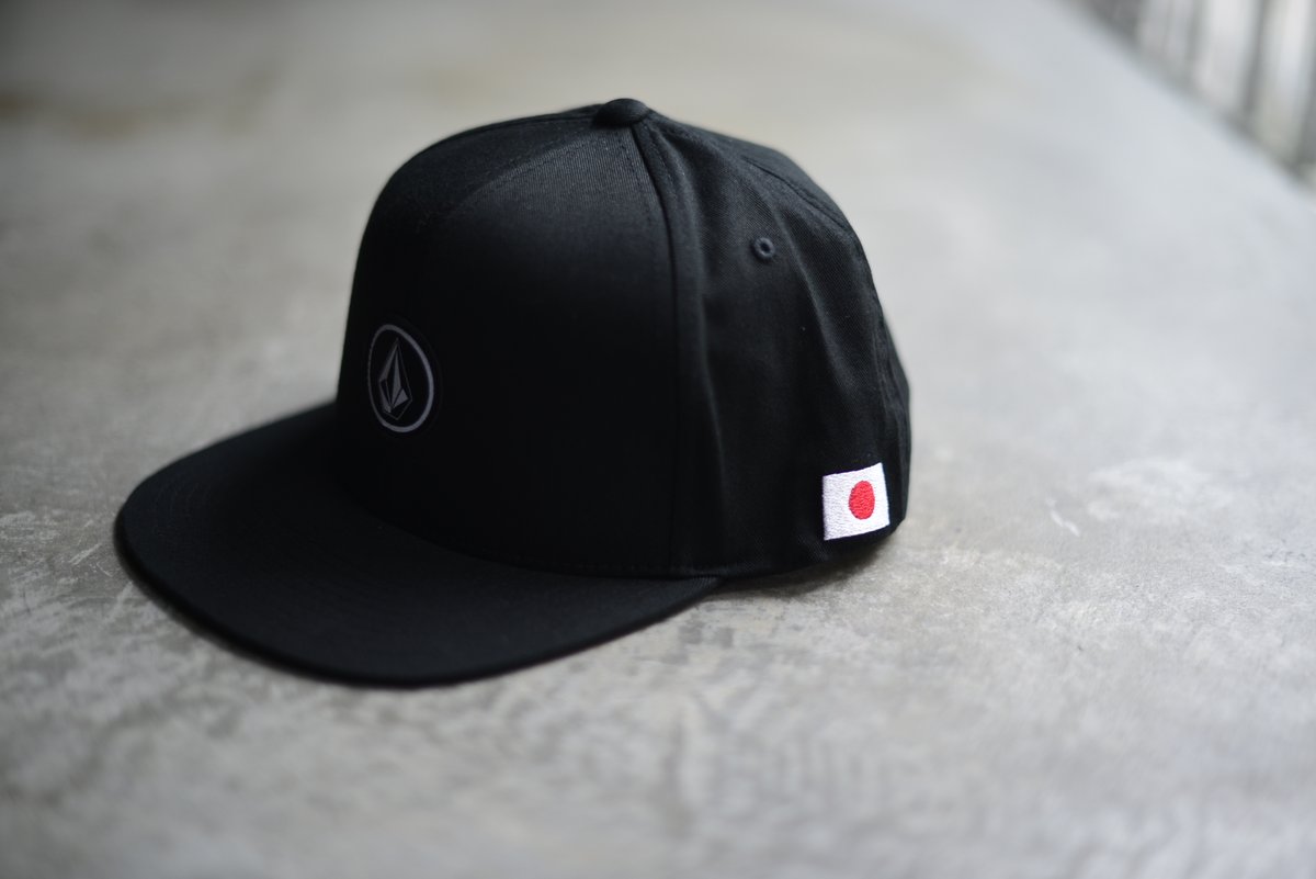 REGULATOR_WEB's tweet image. 【VOLCOM HEADWEAR】年中使えるヘッドウェアが入荷。サイズ調整が可能なスナップ＆アジャスター仕様のキャップはサイズを気にせず男女問わず被れて毎シーズン人気◎ regulator.jp/shopbrand/ct434 #regweb #ボルコム #volcom #キャップ #帽子