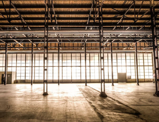 #DYK, we offer both warehouse and trailer #storage solutions to our #theatre, #music and #event customers? 
Now we're extending this service to all #UK businesses.  
bit.ly/2IZQUAc
#supplychain #logistics #transport #RollingTogether