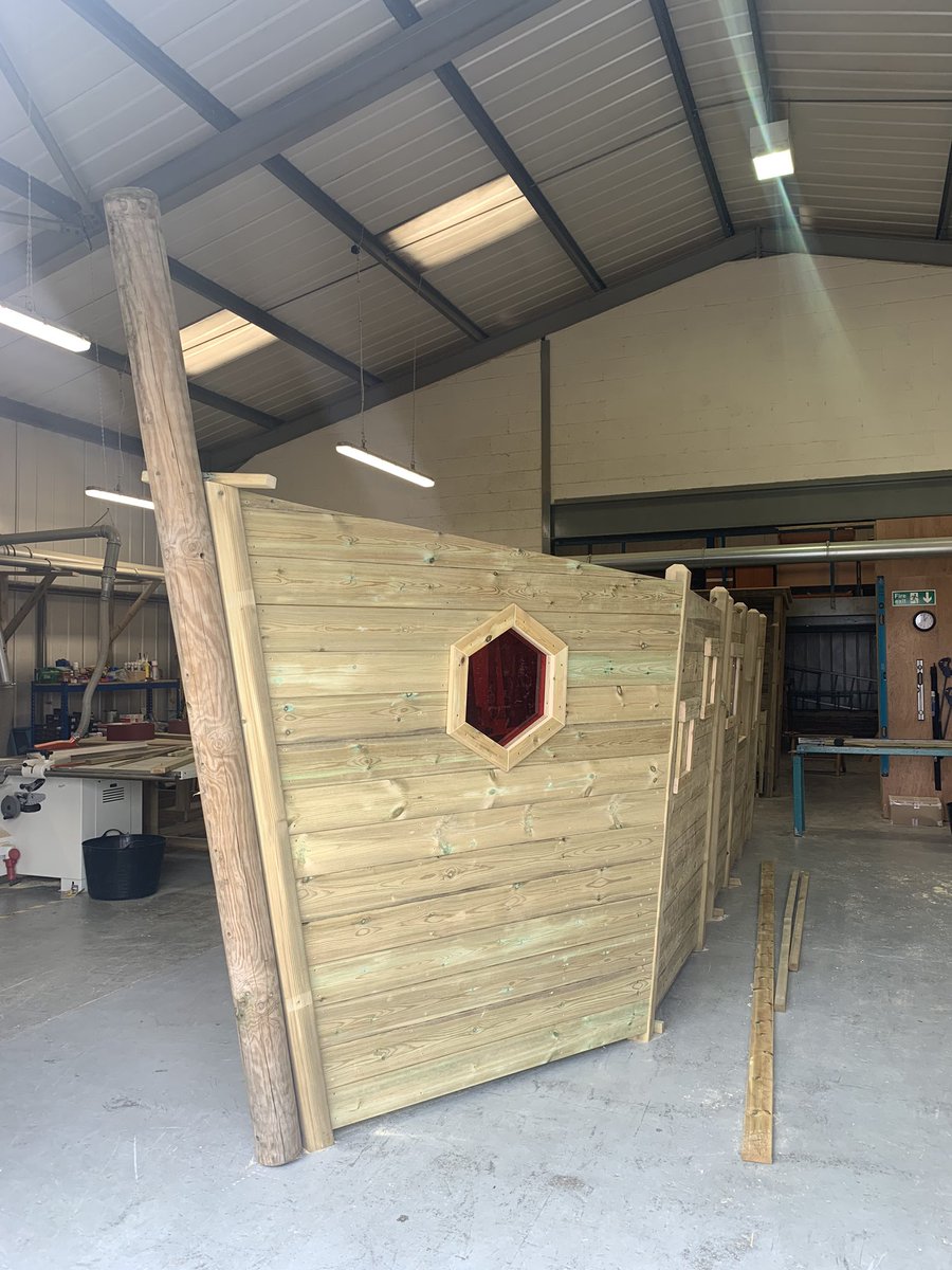 NewbyLeisureLtd's tweet photo. THIS IS MASSIVE 😯

The pictures do not do this justice! The scale of this ship is incredible!!! 🌊 

Can’t wait to share the final design with you all 🥳

The children are going to love it!!! ⚓️ 🧡

Great craftsmanship from the team!! 👏

#primaryeducation #timberplay https://t.co/Qc7iqqlqnV