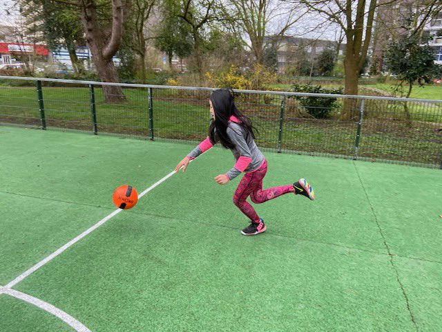 InaElzinga's tweet image. Thuisles 3: gym, basketbal