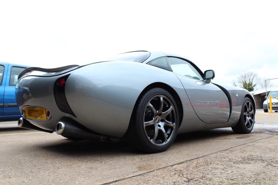 VINTTR0's tweet photo. TVR Tuscan in for full decon wash at our good friends AG Detail in Essex 👌🏼
#essexdetailer #detailing #TVR #cartecuk #agdetail #valeting #ppf #paintprotectionfilm #premiumshield #vehicleenhancement #ceramiccoating #colchester https://t.co/qrOxfunelV