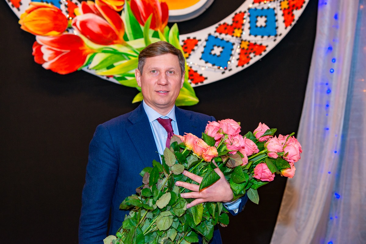 Шахматы задачи двойной шах. Chessmaster 9000 |2002|rus) обложка 2. Шахов тест. Александр шахов психолог. Задачи по шахматам на двойной шах.