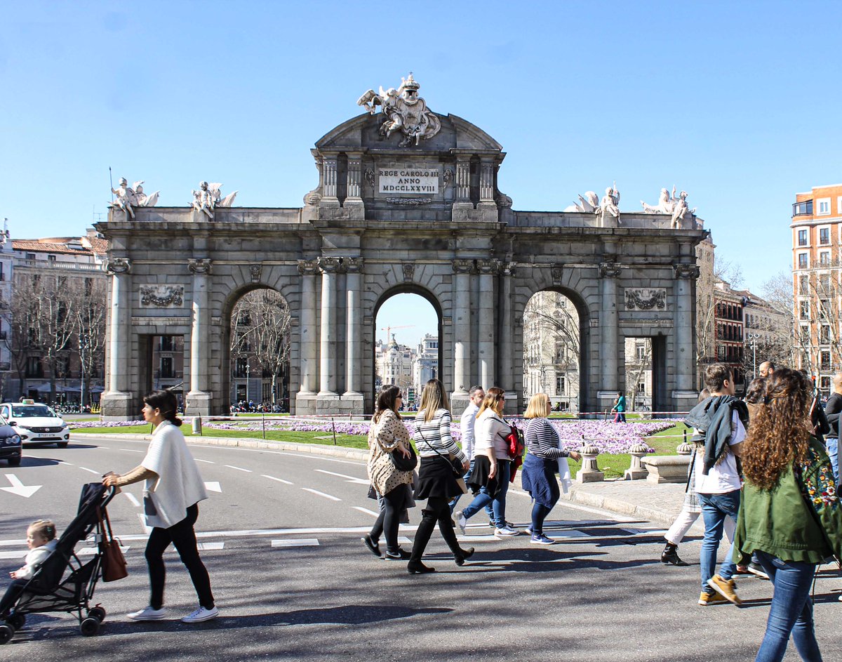 ManuelRevilla57's tweet photo. Todo volverá a ser como antes

#Madrid y sus calles nos esperan https://t.co/kxQzB6l6sK