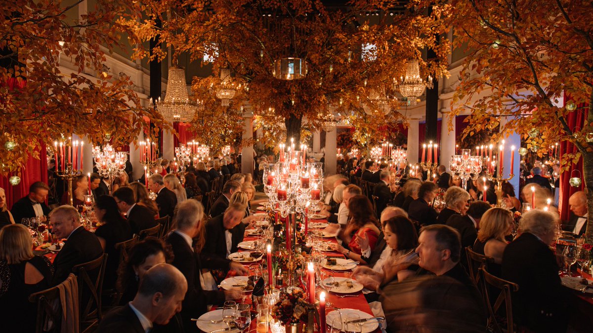 rocketfoodltd's tweet photo. This year may be taking a difficult turn, but 2020 began with a bang and one of our favourite parties EVER  🥳

Distract &amp; dream of future events by checking out the pics and finding out more: https://t.co/8WsCm5KFGe 

@RobvanHelden1 @rvhfloraldesign @SLDLondon @oneeventslondon https://t.co/jqqWal02am