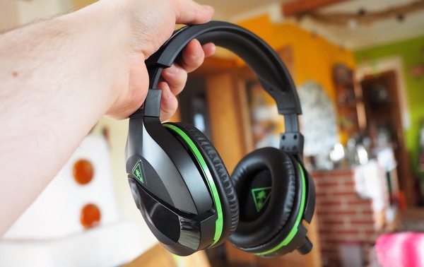 FyveWarehouse's tweet photo. Turtle Beach Stealth 700 Wireless Bluetooth Surround Gaming Headset for Xbox/PC.
Surround sound with superhuman hearing lets you hear soft sounds for a competitive edge.
Order now &amp; Save $115! 
Get yours now! 👉 https://t.co/mmXdC5ZItF
#gamingheadset #headset #game #gamelover https://t.co/hIxuEenFdB