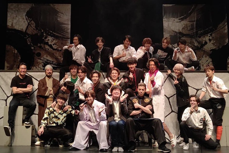 ali__official_'s tweet photo. 舞台「戦国学園」
無事に全公演を終えることができました👏

初舞台で「不安」だった僕が
今では「わくわく」してます。
早く次の舞台に立って、成長した自分をもっと見て欲しい気持ちになりました。

素敵なキャスト、このような大変な状況の中足を運んで下さったお客様のおかげです🙇‍♂️

幸せ者です。 https://t.co/rlo3KZ8ywL