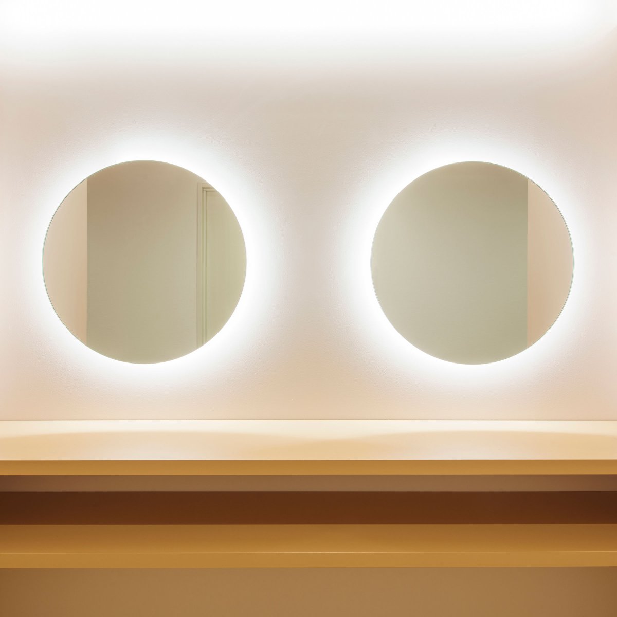 【特集記事】

住友恵理 / ERI SUMITOMO ARCHITECTSによる、東京のトレーニングジム「Yumi Core Body Shinjuku」

architecturephoto.net/89347/

photos©岡本隆史