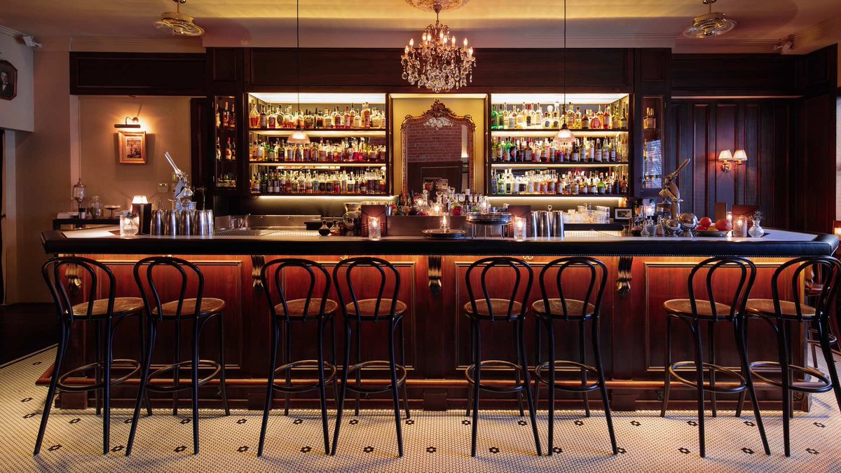 chtmelbourne's tweet photo. The crew behind The Everleigh and Heartbreaker has opened a new CBD basement bar that serves up French bistro food and cocktails until 5am. Take a look inside here: https://t.co/lCzhlAH54G @concretplaygound #cocktails #cocktails #bar #cbd #melbourne #wheretodrinks #thingstodo https://t.co/dA9yF2gyR8