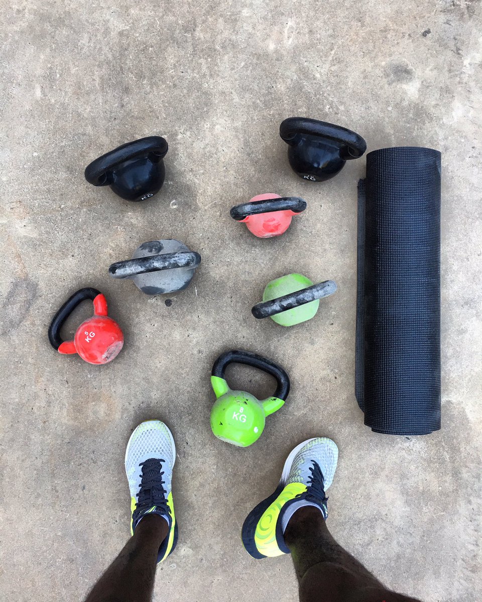 babaLatitia's tweet photo. โน๏ธ Dusty and Forgotten now its time to polish and rebuild the friendship again @kettlebellinc
.
. #HomeTraining #covid_19 #kettlebells #strengthtraining #buildcore #teamashworth #unitedyetunited #OneTeam #noosaff #2020 #homegym @ASICS_FR @ASICS_ZA @Legends_AClub @Vitality_SA https://t.co/EVYWxpAqIV