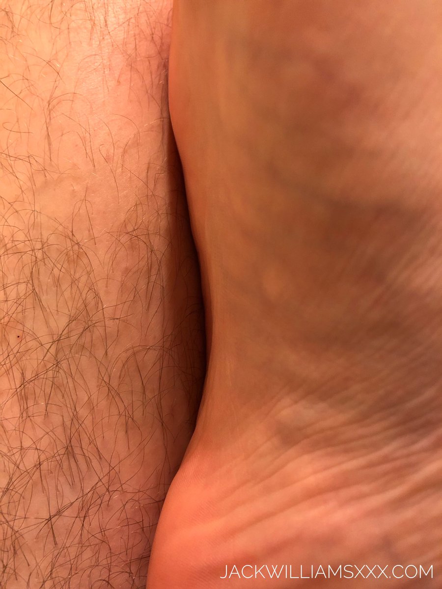 JackWilliamsXXX's tweet photo. Arch

#malefeet #gayfeet #malefootfetish #gayfootfetish #malefeetfetish #gayfeetfetish #gaysoles #malesoles https://t.co/57YbrTCezv
