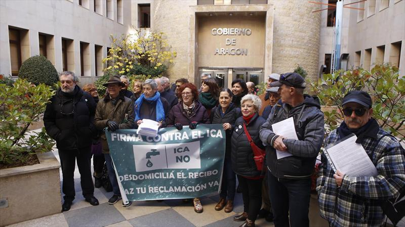 FscAragon's tweet photo. @GobAragon dejará de cobrar el ICA mientras dure la crisis del coronavirus
La suspensión se anunciará este jueves e incluirá también a los recibos ya enviados / El Ejecutivo se ha comprometido a reformar el tributo antes de fin de año #EstafaICA #ICANO
https://t.co/H2UhF3ixuQ https://t.co/OuSNMBBccj