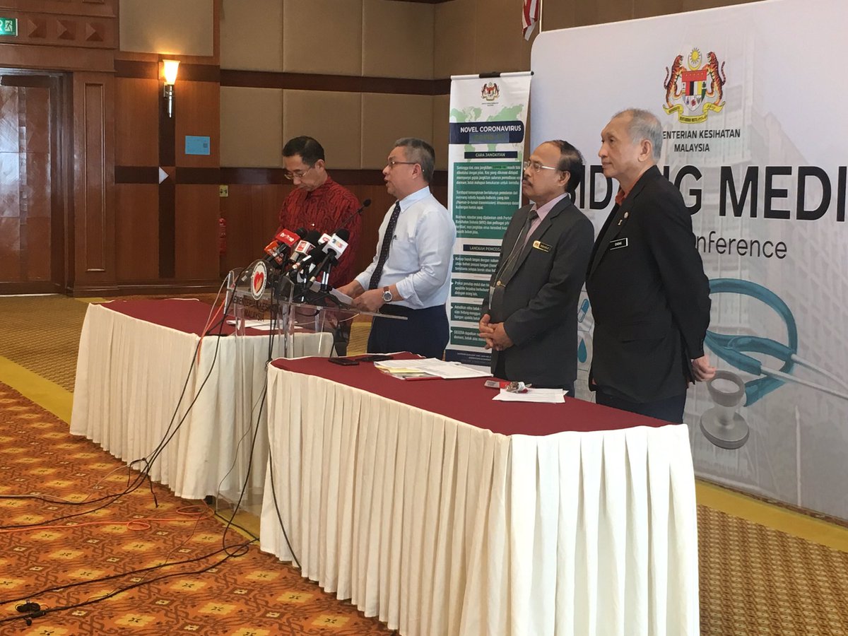 KKMPutrajaya's tweet photo. Terkini 15 kes positif #COVID19 telah sembuh dan dibenarkan discaj dari wad. Ini menjadikan jumlah sembuh dan discaj sebanyak 75 kes.

Terdapat 110 kes baru dilaporkan, menjadikan jumlah kumulatif kes positif sebanyak 900 kes. https://t.co/gXqQ1ZPV2B