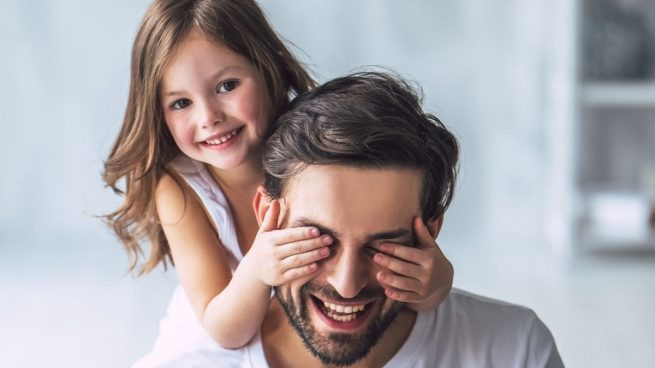 servivuelo's tweet photo. Hoy no queremos dejar de felicitar a los PADRES
FELIZ DIA DEL PADRE #quedateencasa
Seguimos teletrabajndo #EntreTodosPodemos #FelizJueves https://t.co/TizdLu4s3x