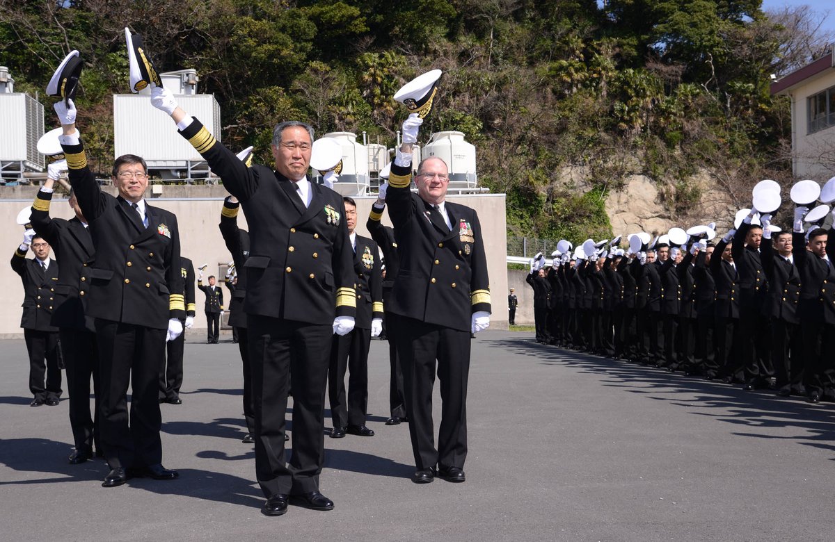 3月18日、海上自衛隊潜水艦隊は、司令官交代行事を行いました。同行事