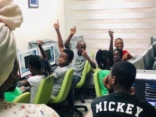 lifelearnersng's tweet photo. “A Blast From The Past”
.
.
Throwback to our Mother Theresa training last year. The kids where trained on Computer Aided Designs
.
.
#throwbackthursday #blastfromthepast #kids #education #learning #edchat #elearning #lifelearnersng #stem #nchat #child #nlearning #programming https://t.co/yKAy24wFni