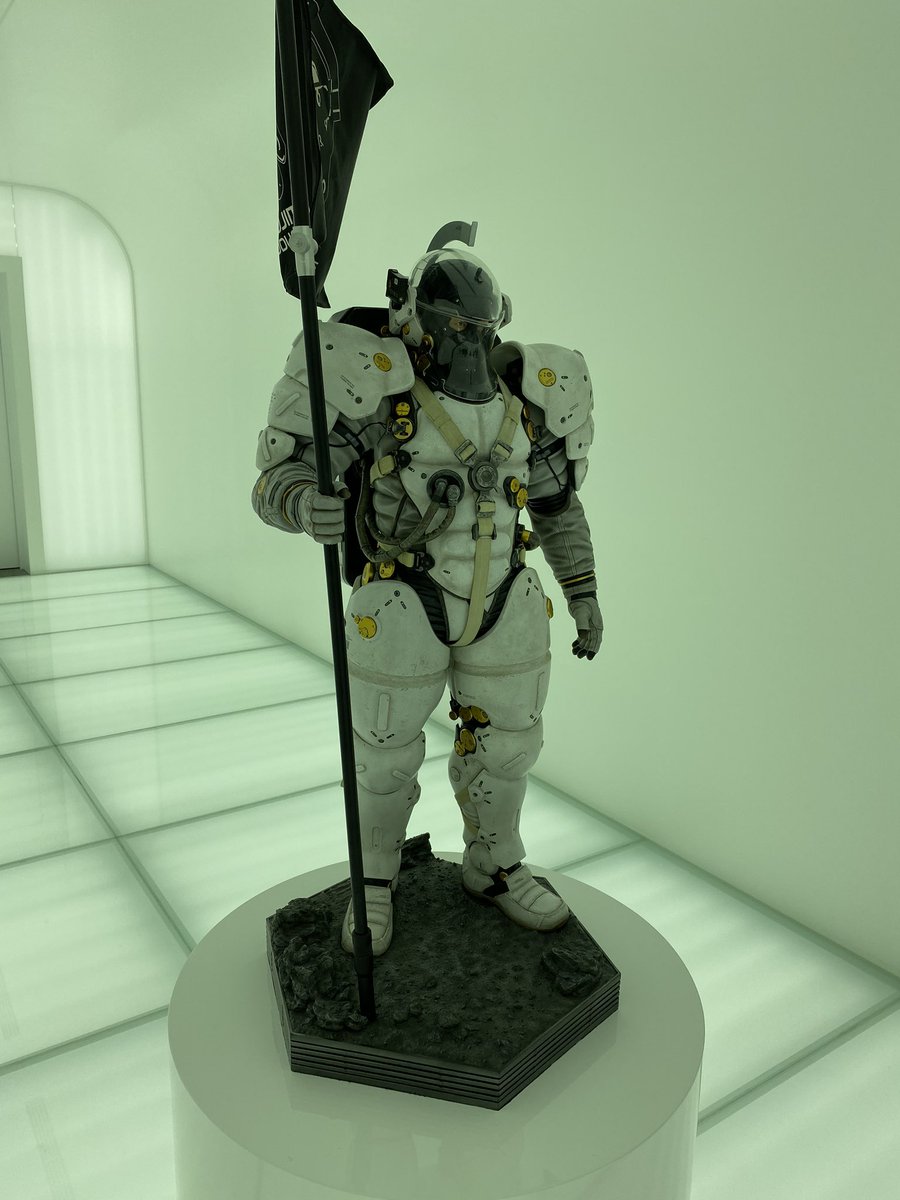 小島秀夫監督とつくしあきひと卿 遂に邂逅を果たす Togetter