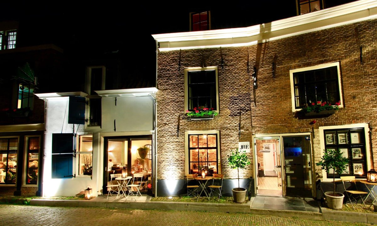 Lieve vrienden,
Delen=Fijn ♥️

Het is momenteel noodzakelijk komkommertijd in de horeca.
Steunt u ook restaurant Scherp en koopt u een aantrekkelijke Friend Voucher in onze webshop?
Hartelijk bedankt en hopelijk tot snel!
restaurantscherp.nl