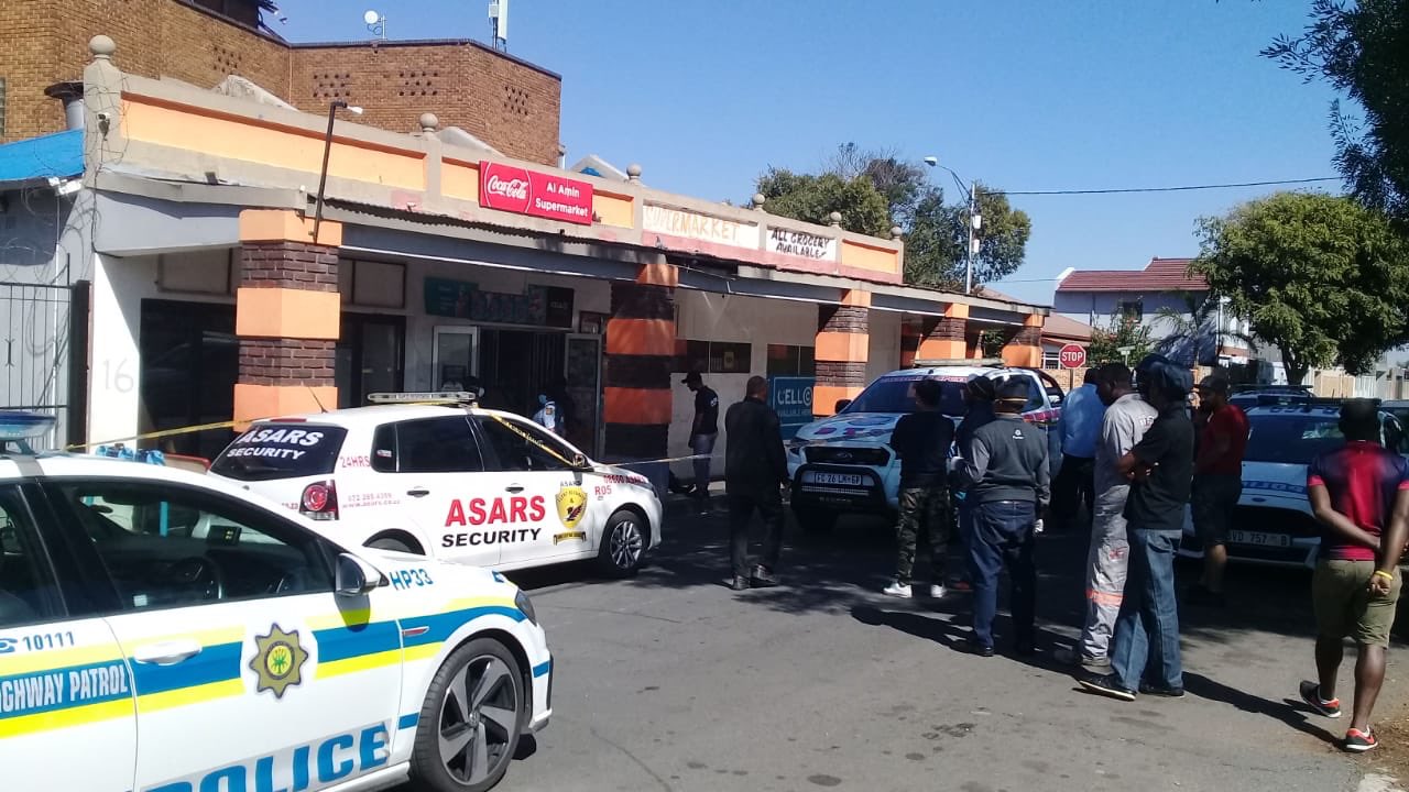 Yusuf Abramjee on Twitter "Business Robbery Crosby JHB. Three suspects arrested. Two firearms