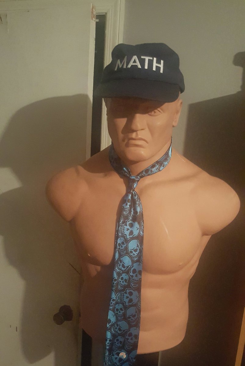 888_robot's tweet image. New resting place for the #mathhat I pretty much only wear the beanie now. He is ironically unpunchable now that he's #yanggang bonus irony for the tie.