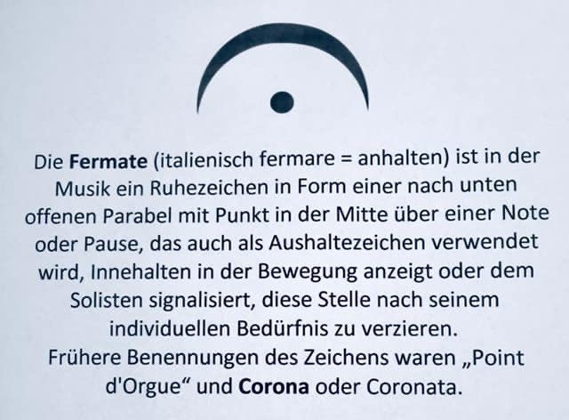 KristinaMarlen_'s tweet image. Die #Fermate wurde früher auch als #Corona bezeichnet. Bedeutet soviel wie „Innehalten in der Bewegung“, „Pause“ oder für die Kreativen unter uns: die Stelle nach dem eigenen individuellen Bedürfnis verzieren. .  #anhalten #innehalten #FlattenTheCurve 
Shared via Sigrid Grajek 🙏