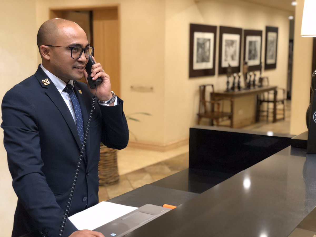 thesaxonhotel's tweet photo. Meet our Chef Concierge, Masood Sadulla.

“The most incredible aspect about being a hotelier is that I get to meet amazing people every day. As a Concierge, I bring joy and happiness to our guests’ lives by curating bespoke and unique experiences.”

#TeamSaxon #meettheteam https://t.co/f3u5XLfrnh