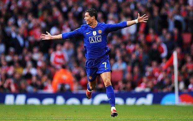 Ronaldo vs Arsenal (2009)A brilliant 40 yard free kick, a breath taking counter attack and a decent assist. This displayed Ronaldo’s pace, shooting ability and ability to dictate play. What a performance 