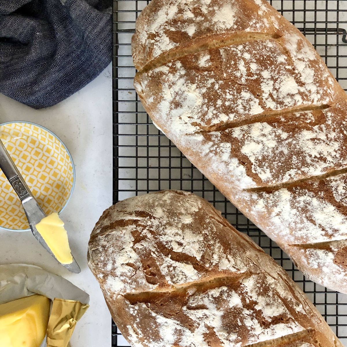 Renaming this ‘No Knead to Panic’ Bread! 🥖 (geddit?!). There’s never been a better time to bake delicious, comforting, homemade bread. Especially when the supermarket’s run out of sliced loaves... 😕 #homebaking #bread #StayHome #IsolationBaking