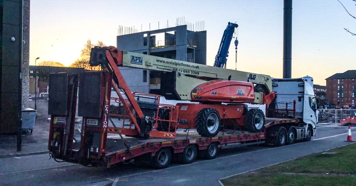 AerialPlatform1's tweet photo. Great shot taken by one of our Class 1 HGV Drivers this week of our JLG 1250AJP #SUPERBOOM ๐ธ https://t.co/S4LG0WLFkS