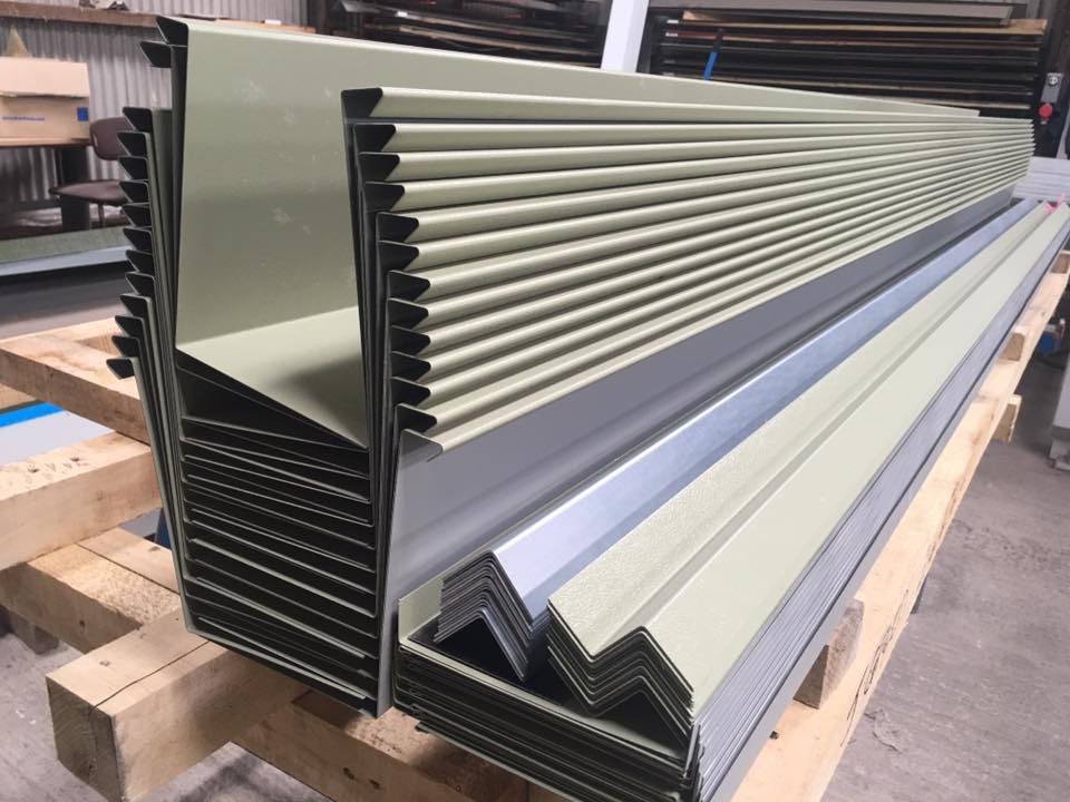 ExcelClad's tweet image. ⚡QUICK AS A FLASH! ⚡

ExcelClad Ltd are open for business as usual, manufacturing handmade bespoke flashings to your specifications.
We have a wide variety of colours available, with delivery nationwide, local delivery absolutely free.
Call 01948 666321 sales@excelclad.co.uk
