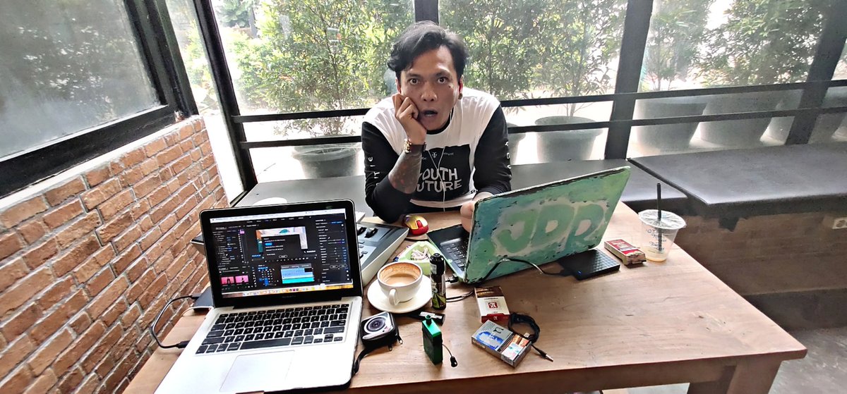 ishal_jdr's tweet photo. Nangomah waeee !!!! https://t.co/9TiJNxScAL