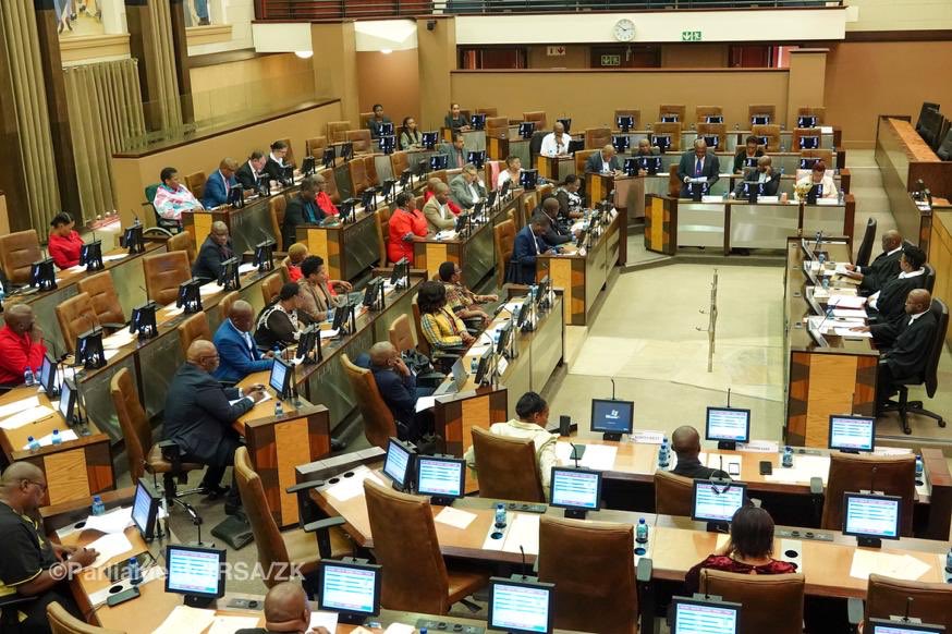 ParliamentofRSA's tweet photo. The NCOP has approved the Gauteng Provincial Governmentβs intervention in the City of Tshwane Metropolitan Municipality, in terms of section 139(1)(c) of the Constitution. NCOP met in Gauteng today to conclude its 3-day #TPTTP report-back session on migration https://t.co/GbIOF45LGG