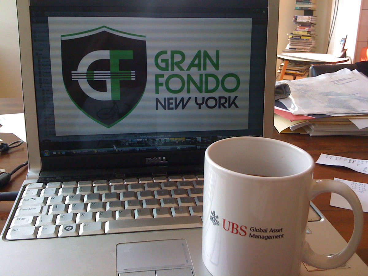 ulif's tweet photo. NEW TO WORKING FROM HOME?
I’ve been working from home for 10 years. Here is a thread on what works for me. And a question to you at the end!

After working for 5 years in 3 countries as a lawyer for UBS, my wife and I started our own business in 2010.

[Day  1, back in 2010] https://t.co/OFGVtV6YXM