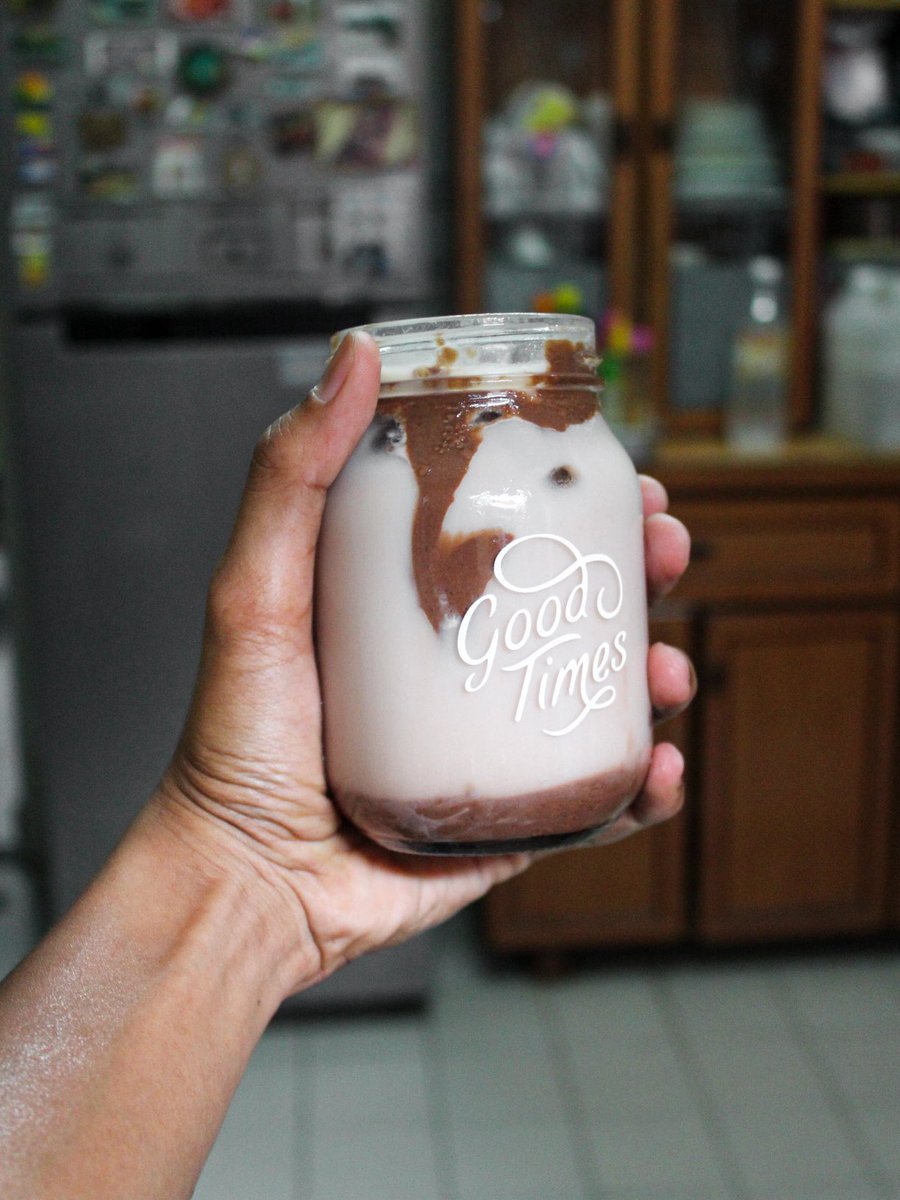 AfzanAfifi's tweet photo. Haha,
Saya ubah ingredient dia,from coffee to milo.Sebab coffe habis.
@Ashril_92 https://t.co/M4hPsVum0a