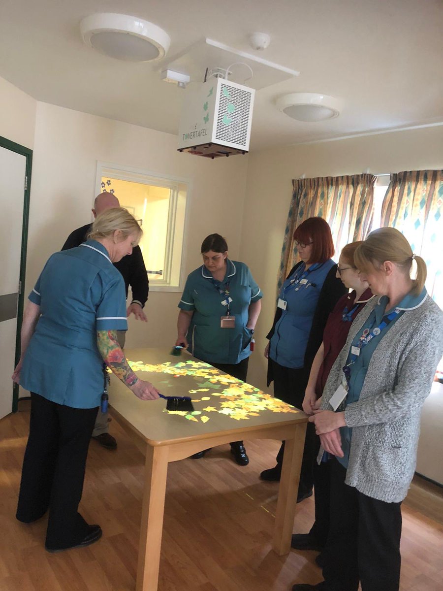 1sian2's tweet image. Our New Magic Table....fantastic addition to support we can provide to our patients on Ward 6 -thanks to @sarahla42293665 for all your hard work in getting this for the Trust ⭐️⭐️ #magictable #tovertafeluk
