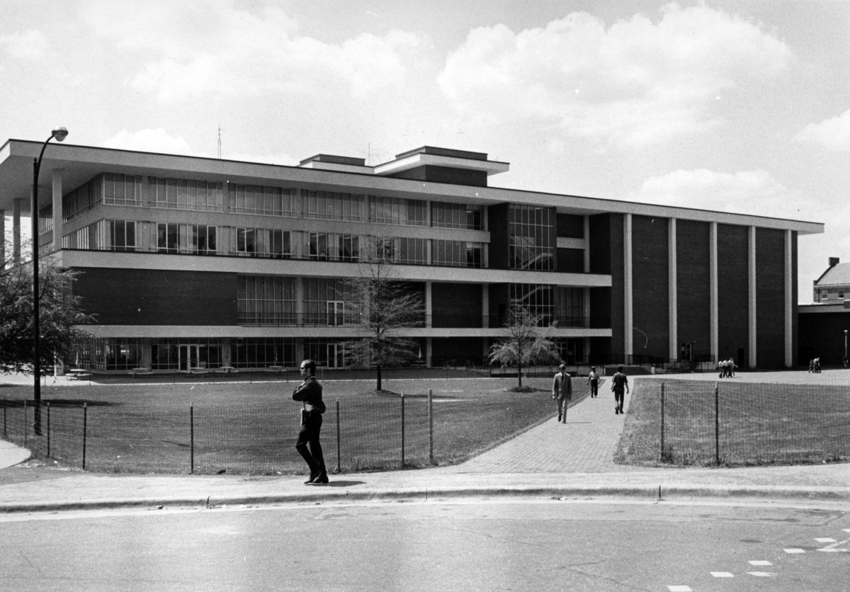 DudaPaine's tweet photo. Talley Student Union’s design transforms a 1972 facility into an interactive and interdisciplinary hub for student-life experiences and the entire campus community. #dudapaine #talleystudentunion #ncstate #raleigharchitecture #throwbackthursday https://t.co/fi4ADzuoCd
