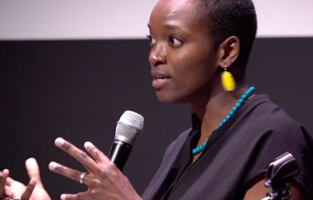Check out this great video of Highpoint Editions Artist Njideka Akunyili Crosby giving an artist talk <a href="/whitneymuseum/">Whitney Museum</a>

youtube.com/watch?v=HPU8W2…